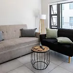Stylish, Fully Equipped Apartment In Observatory