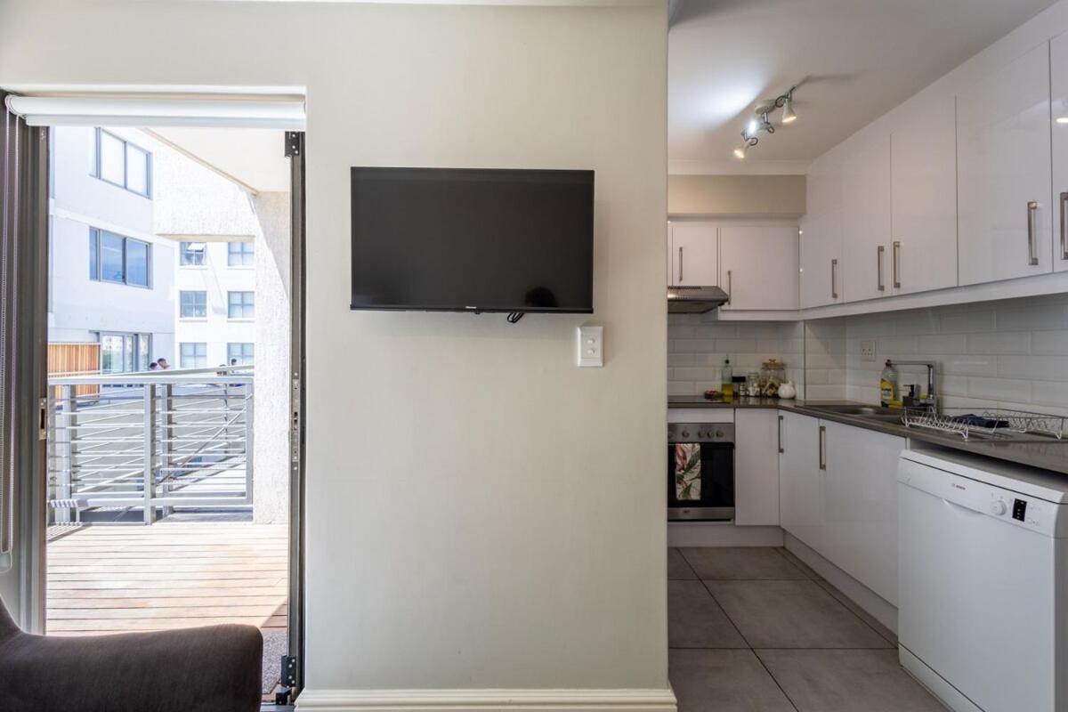 Stylish, Fully Equipped In Observatory Cape Town